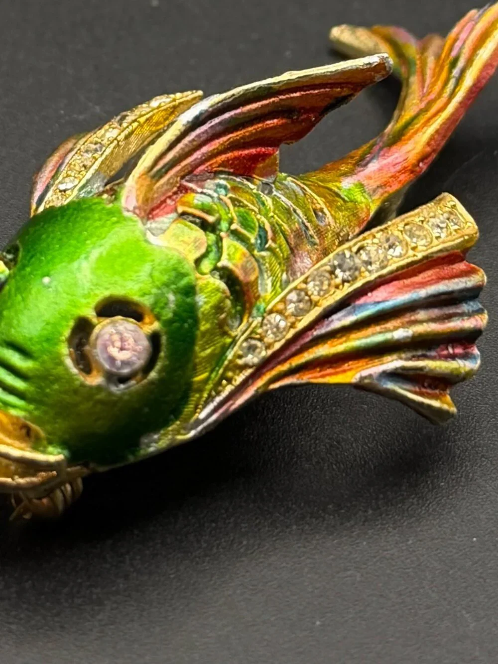 Vintage Unsigned Enamel koi Fish Brooch Pin Rhinestone Gold Tone Colorful